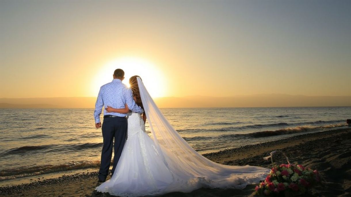 How to plan your wedding in Seychelles?|How to tie the knot in Seychelles and Dubai