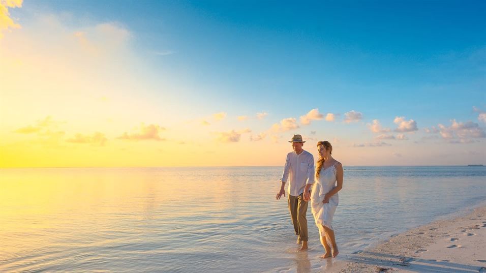 The best destination to marry- Dubai Vs Seychelles